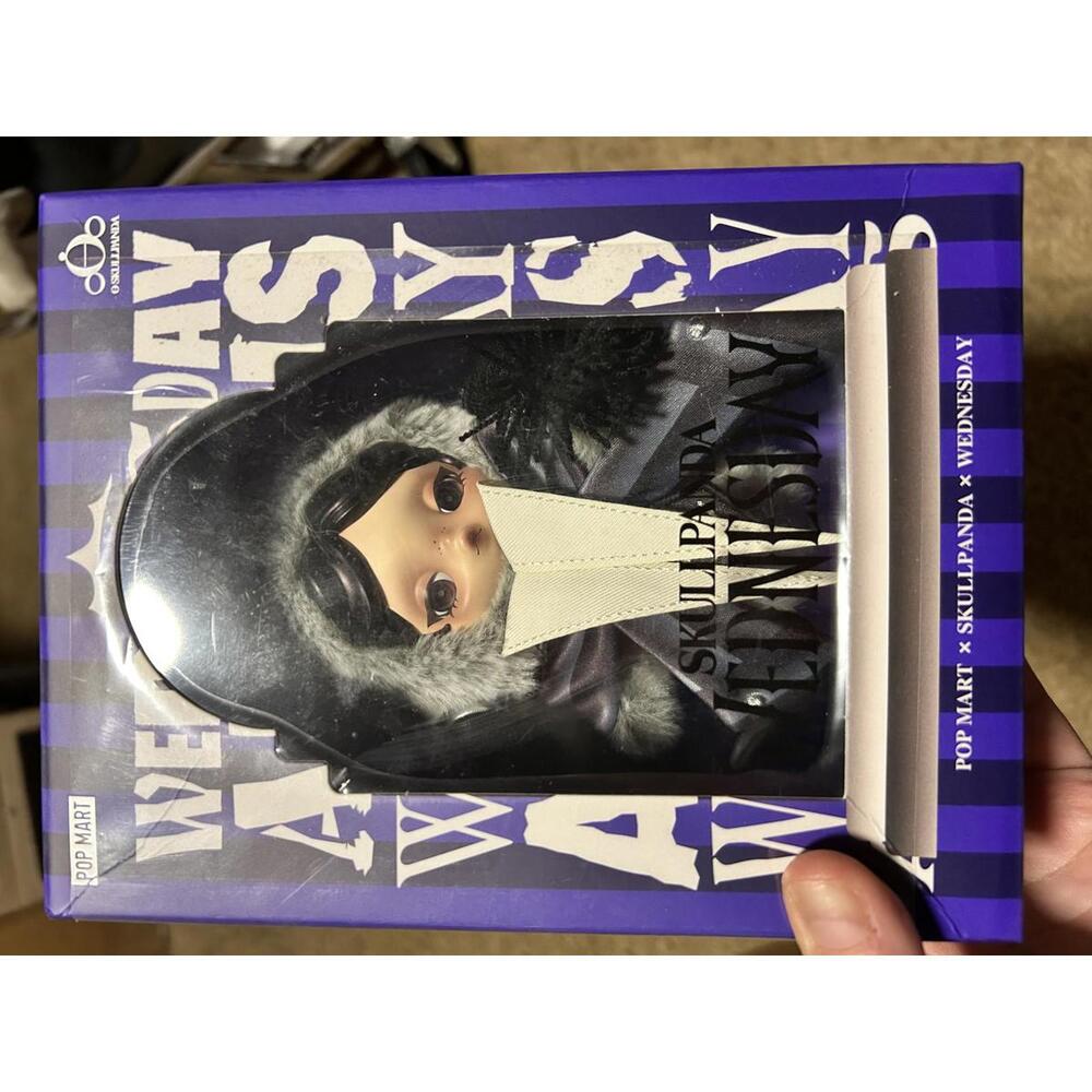 Skullpanda Wednesday Adams Nevermore Academy Pop Mart
